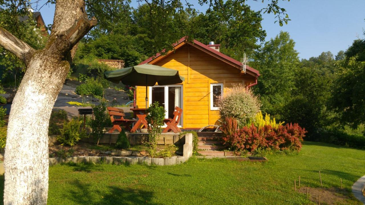 Domek W Bieszczadzkim Sadzie Bobrka Exteriér fotografie